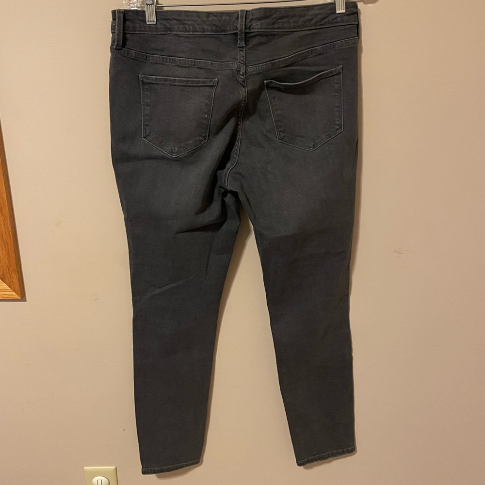 Universal Thread Grey Denim - Picture 3 of 3